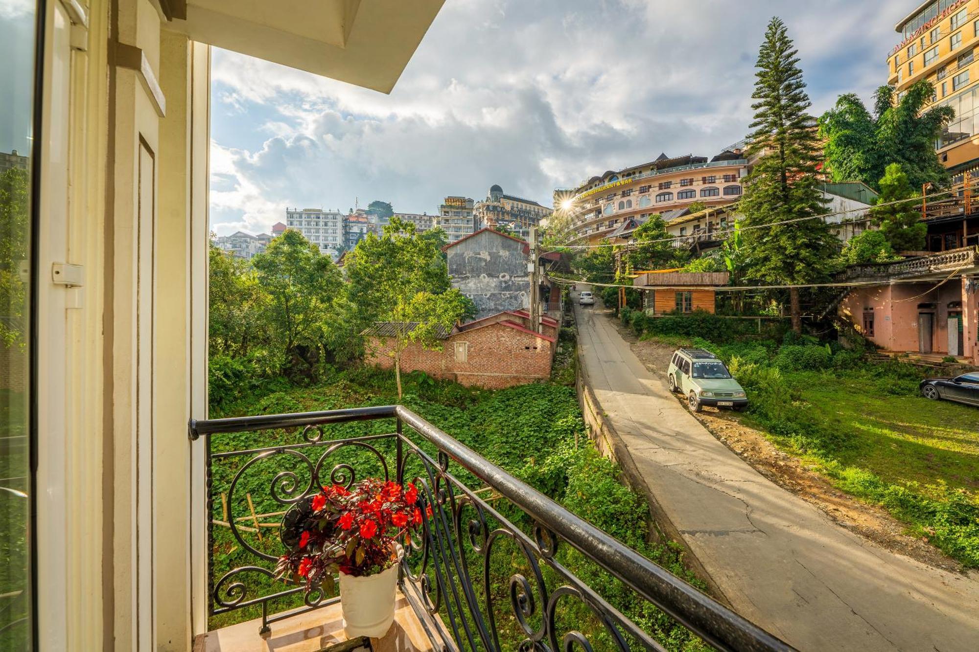 Sapa Praha Hotel Экстерьер фото